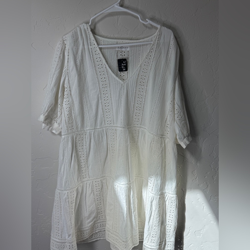Velvet White Eyelet V-Neck Dress xl size